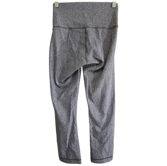 Lululemon Wunder Under Crop Fractal Alpine White Black 4 Luxtreme - Picture 4 of 6